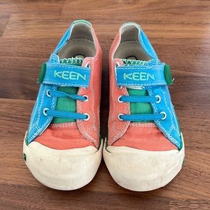 Keen Velcro sneakers